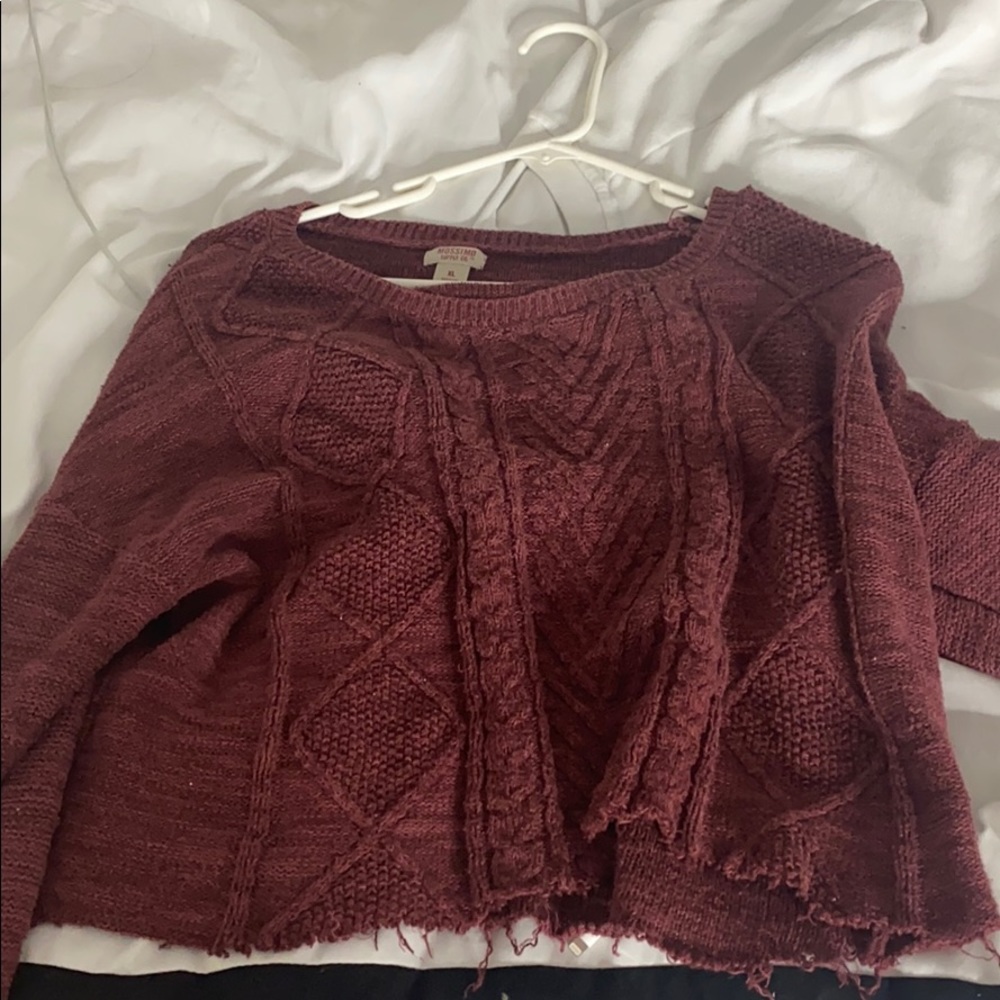 Crop top sweater